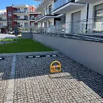Apartment Miodowy Z Duzym Tarasem W Rewalu, Blisko Morza *