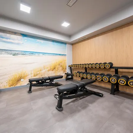 Miodowy Z Duzym Tarasem W Rewalu, Blisko Morza *